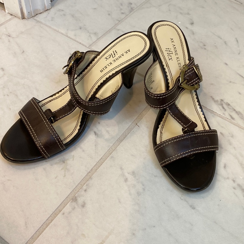 EUC Anne Klein strappy heels - Sz 7.5